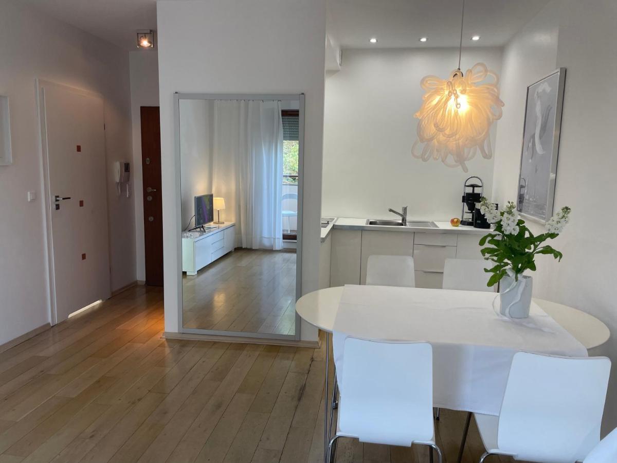 Apartament Przystan W Ustce - 120 M2 - 200 M Od Plazy Mickiewicza 2 Устка Экстерьер фото